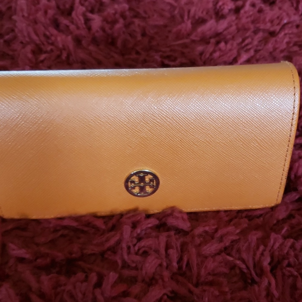Tory Burch Sun glass case